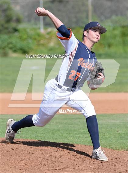 Thumbnail 3 in Cathedral Catholic vs. Valhalla photogallery.