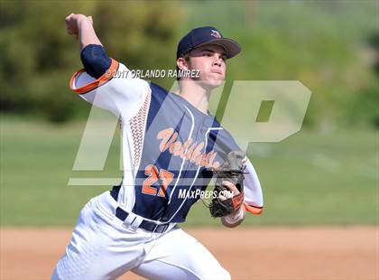 Thumbnail 3 in Cathedral Catholic vs. Valhalla photogallery.
