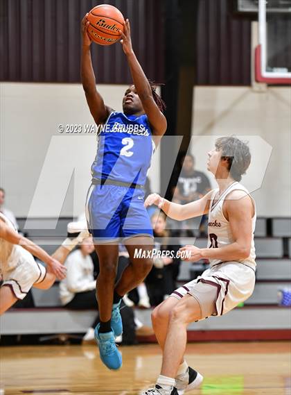 Thumbnail 2 in Hooks vs. White Oak (Holiday Hoops Tournament) photogallery.