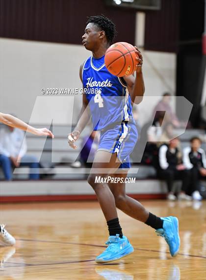 Thumbnail 1 in Hooks vs. White Oak (Holiday Hoops Tournament) photogallery.