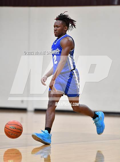 Thumbnail 3 in Hooks vs. White Oak (Holiday Hoops Tournament) photogallery.