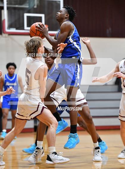 Thumbnail 2 in Hooks vs. White Oak (Holiday Hoops Tournament) photogallery.