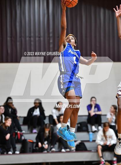 Thumbnail 2 in Hooks vs. White Oak (Holiday Hoops Tournament) photogallery.