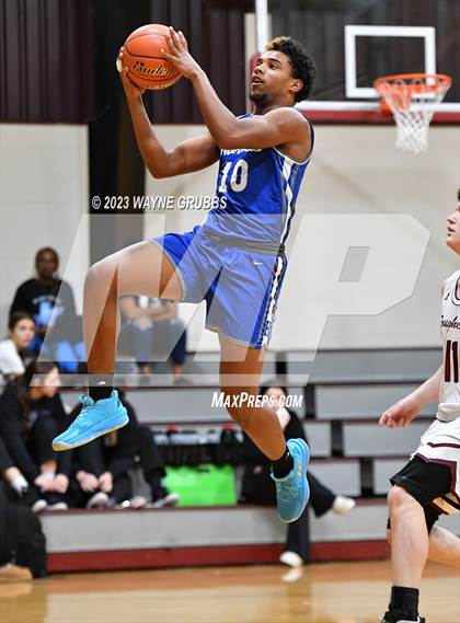 Thumbnail 3 in Hooks vs. White Oak (Holiday Hoops Tournament) photogallery.