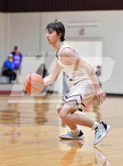 Thumbnail 1 in Hooks vs. White Oak (Holiday Hoops Tournament) photogallery.