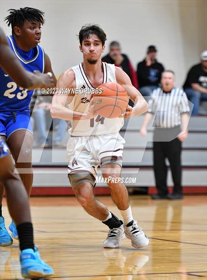 Thumbnail 2 in Hooks vs. White Oak (Holiday Hoops Tournament) photogallery.