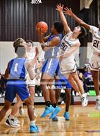Photo from the gallery "Hooks vs. White Oak (Holiday Hoops Tournament)"