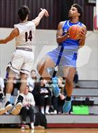 Photo from the gallery "Hooks vs. White Oak (Holiday Hoops Tournament)"