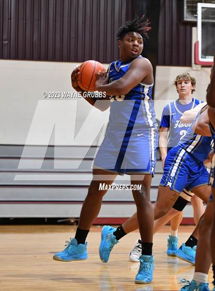 Thumbnail 1 in Hooks vs. White Oak (Holiday Hoops Tournament) photogallery.