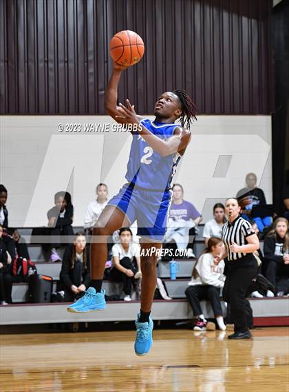 Thumbnail 3 in Hooks vs. White Oak (Holiday Hoops Tournament) photogallery.