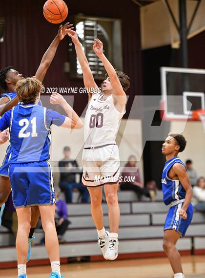 Thumbnail 2 in Hooks vs. White Oak (Holiday Hoops Tournament) photogallery.