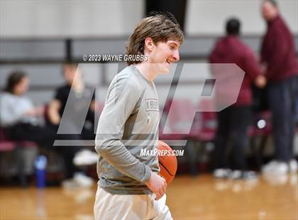 Thumbnail 2 in Hooks vs. White Oak (Holiday Hoops Tournament) photogallery.