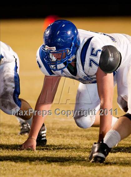 Thumbnail 3 in Goose Creek Memorial vs Barbers Hill photogallery.