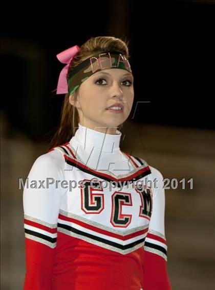 Thumbnail 2 in Goose Creek Memorial vs Barbers Hill photogallery.