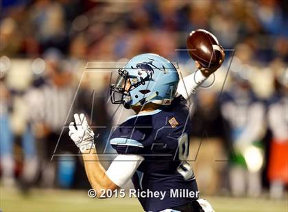 Thumbnail 1 in Fayetteville vs. Har-Ber (AAA 7A Final) photogallery.