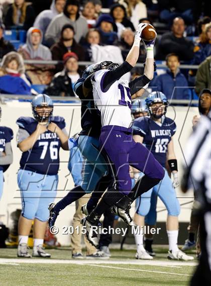 Thumbnail 3 in Fayetteville vs. Har-Ber (AAA 7A Final) photogallery.