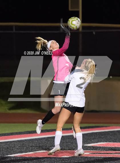 Thumbnail 3 in Hebron vs Coppell photogallery.