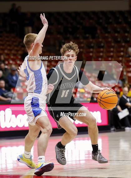 Thumbnail 3 in Cottonwood vs. Dixie (UHSAA 4A Quarterfinal) photogallery.