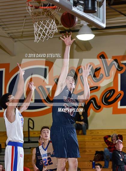 Thumbnail 2 in Union Mine vs. East Union (Running with the Pack) photogallery.