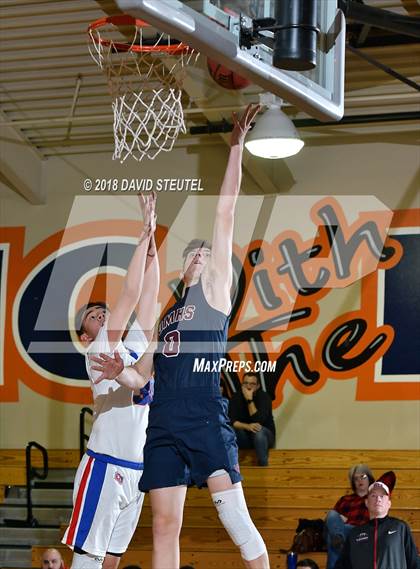 Thumbnail 3 in Union Mine vs. East Union (Running with the Pack) photogallery.