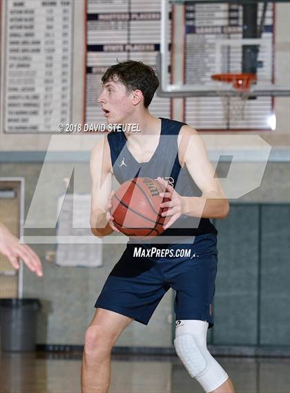 Thumbnail 2 in Union Mine vs. East Union (Running with the Pack) photogallery.