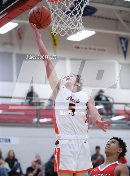 Thumbnail 3 in Amanda-Clearcreek vs. Westfall photogallery.