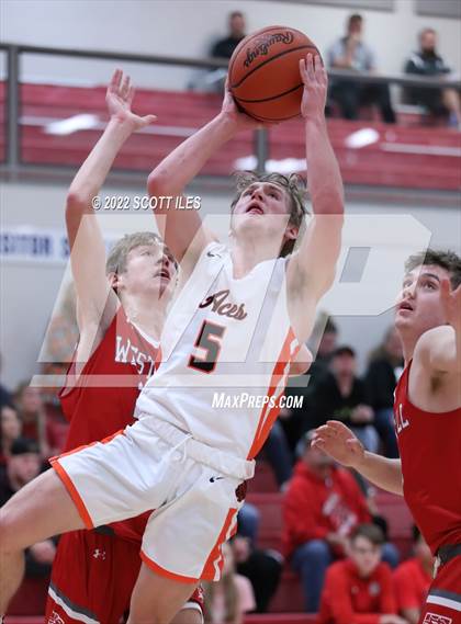 Thumbnail 1 in Amanda-Clearcreek vs. Westfall photogallery.
