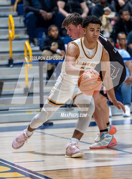 Thumbnail 2 in Bridgehampton vs St. Pius (NYSPHSAA. Section XI Class D Championship) photogallery.