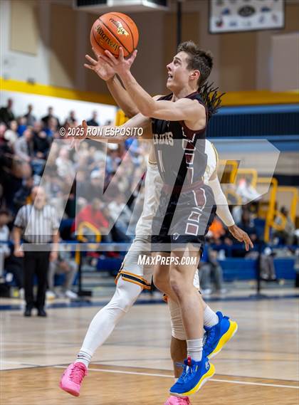 Thumbnail 3 in Bridgehampton vs St. Pius (NYSPHSAA. Section XI Class D Championship) photogallery.