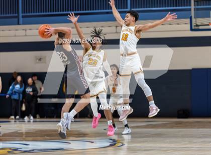 Thumbnail 1 in Bridgehampton vs St. Pius (NYSPHSAA. Section XI Class D Championship) photogallery.