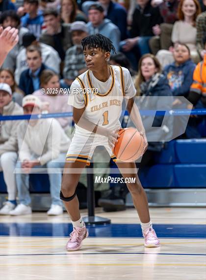 Thumbnail 1 in Bridgehampton vs St. Pius (NYSPHSAA. Section XI Class D Championship) photogallery.