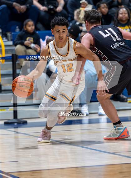 Thumbnail 1 in Bridgehampton vs St. Pius (NYSPHSAA. Section XI Class D Championship) photogallery.