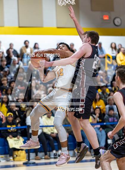 Thumbnail 3 in Bridgehampton vs St. Pius (NYSPHSAA. Section XI Class D Championship) photogallery.