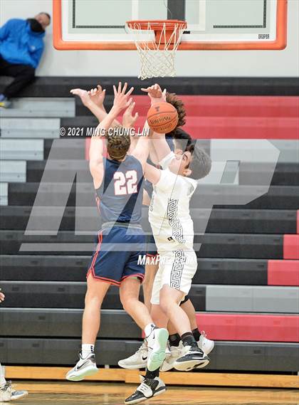 Thumbnail 2 in Tesoro @ Tustin (Tustin Holiday Classic) photogallery.