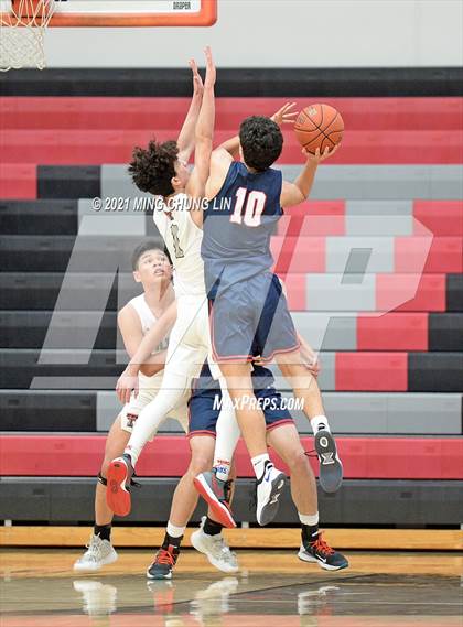 Thumbnail 1 in Tesoro @ Tustin (Tustin Holiday Classic) photogallery.