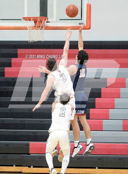 Thumbnail 2 in Tesoro @ Tustin (Tustin Holiday Classic) photogallery.