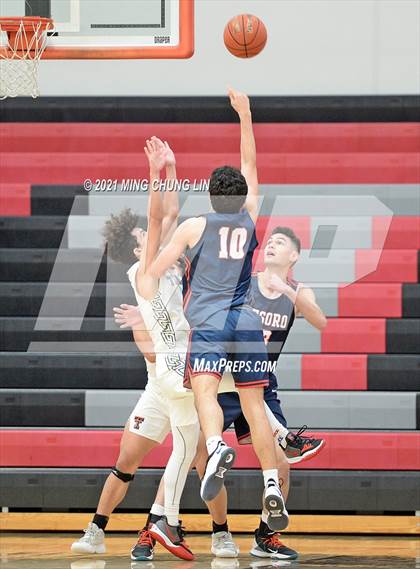 Thumbnail 2 in Tesoro @ Tustin (Tustin Holiday Classic) photogallery.