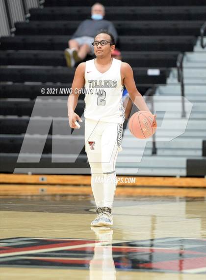 Thumbnail 2 in Tesoro @ Tustin (Tustin Holiday Classic) photogallery.