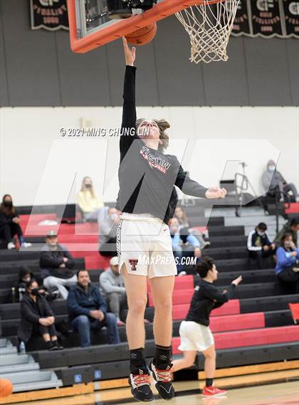 Thumbnail 2 in Tesoro @ Tustin (Tustin Holiday Classic) photogallery.