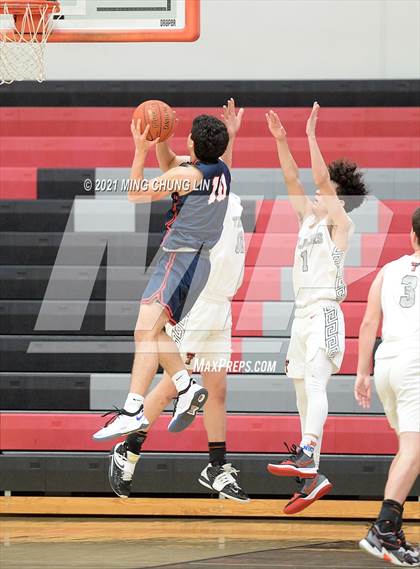 Thumbnail 3 in Tesoro @ Tustin (Tustin Holiday Classic) photogallery.