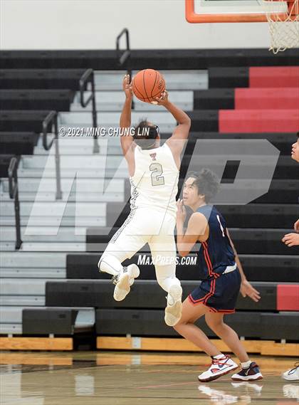 Thumbnail 2 in Tesoro @ Tustin (Tustin Holiday Classic) photogallery.