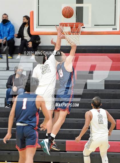 Thumbnail 1 in Tesoro @ Tustin (Tustin Holiday Classic) photogallery.