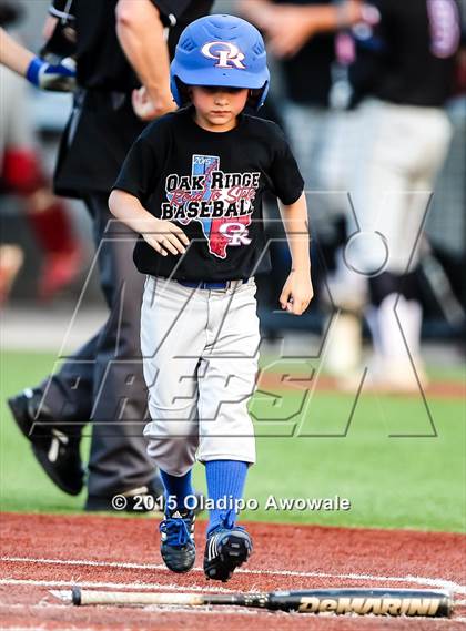 Thumbnail 2 in Dallas Jesuit vs Oak Ridge (UIL 6A Regional Final) photogallery.