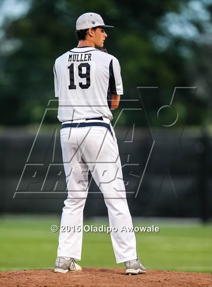 Thumbnail 3 in Dallas Jesuit vs Oak Ridge (UIL 6A Regional Final) photogallery.