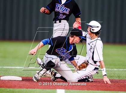 Thumbnail 3 in Dallas Jesuit vs Oak Ridge (UIL 6A Regional Final) photogallery.
