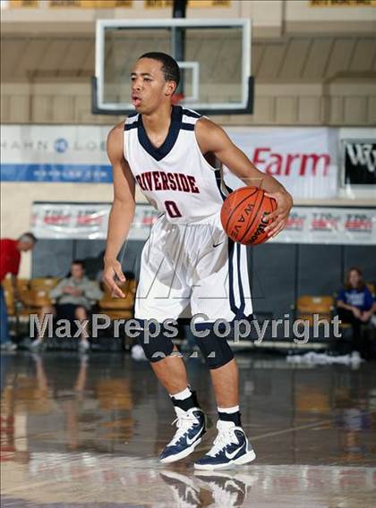 Thumbnail 2 in Melrose vs Riverside (City of Palms Classic) photogallery.