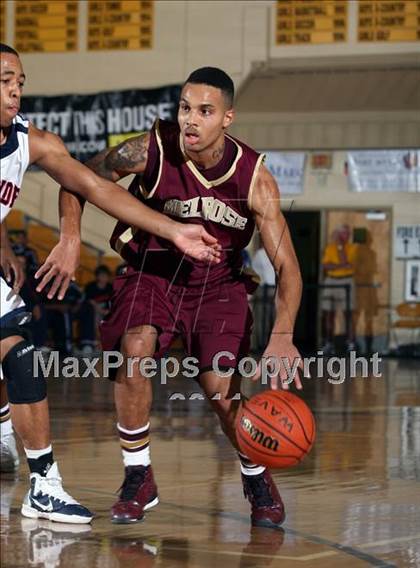 Thumbnail 3 in Melrose vs Riverside (City of Palms Classic) photogallery.