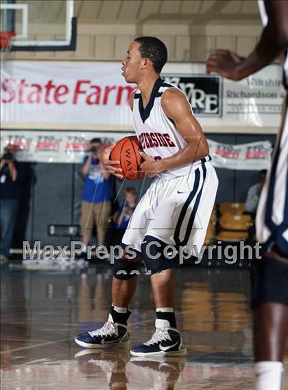 Thumbnail 2 in Melrose vs Riverside (City of Palms Classic) photogallery.