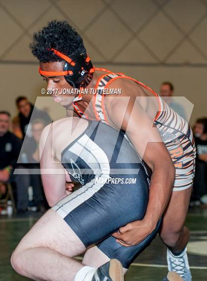 Thumbnail 1 in Greeley Central vs Pueblo South (Battle of the Best) photogallery.
