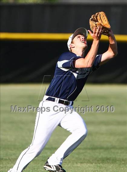 Thumbnail 3 in Saint Marks vs Episcopal photogallery.